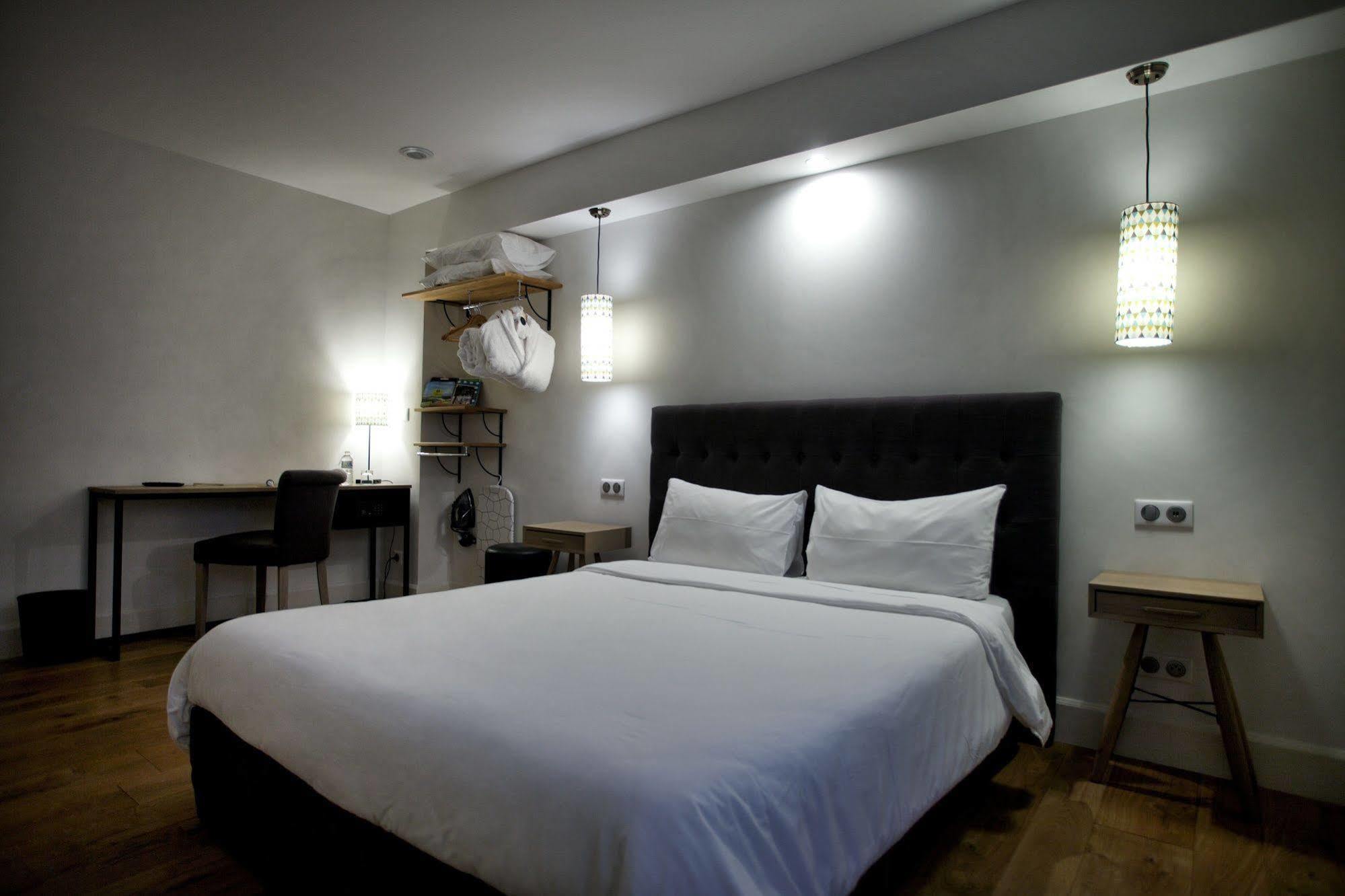 Hotel Henri IV Nérac Exteriér fotografie